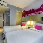 Favehotel Kuta Square